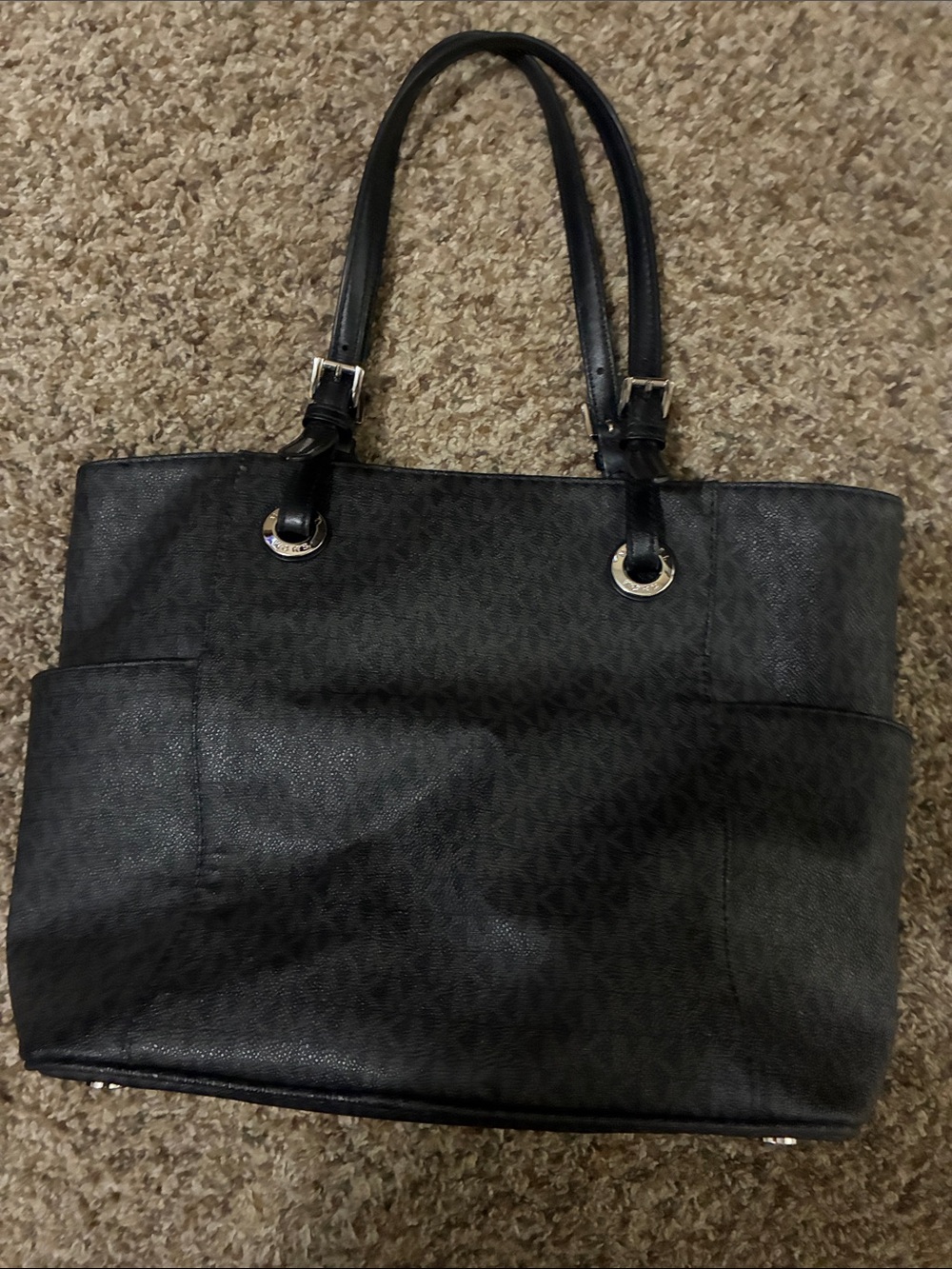 Michael Kors Black Logo Jet Set tote with MK Charm and Side Pockets - Picture 6 of 10